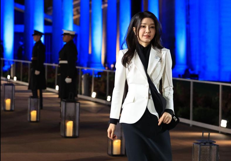 Ibu Negara Korsel Kim Keon Hee Menghilang setelah Skandal Tas Dior,&nbsp;Disembunyikan?